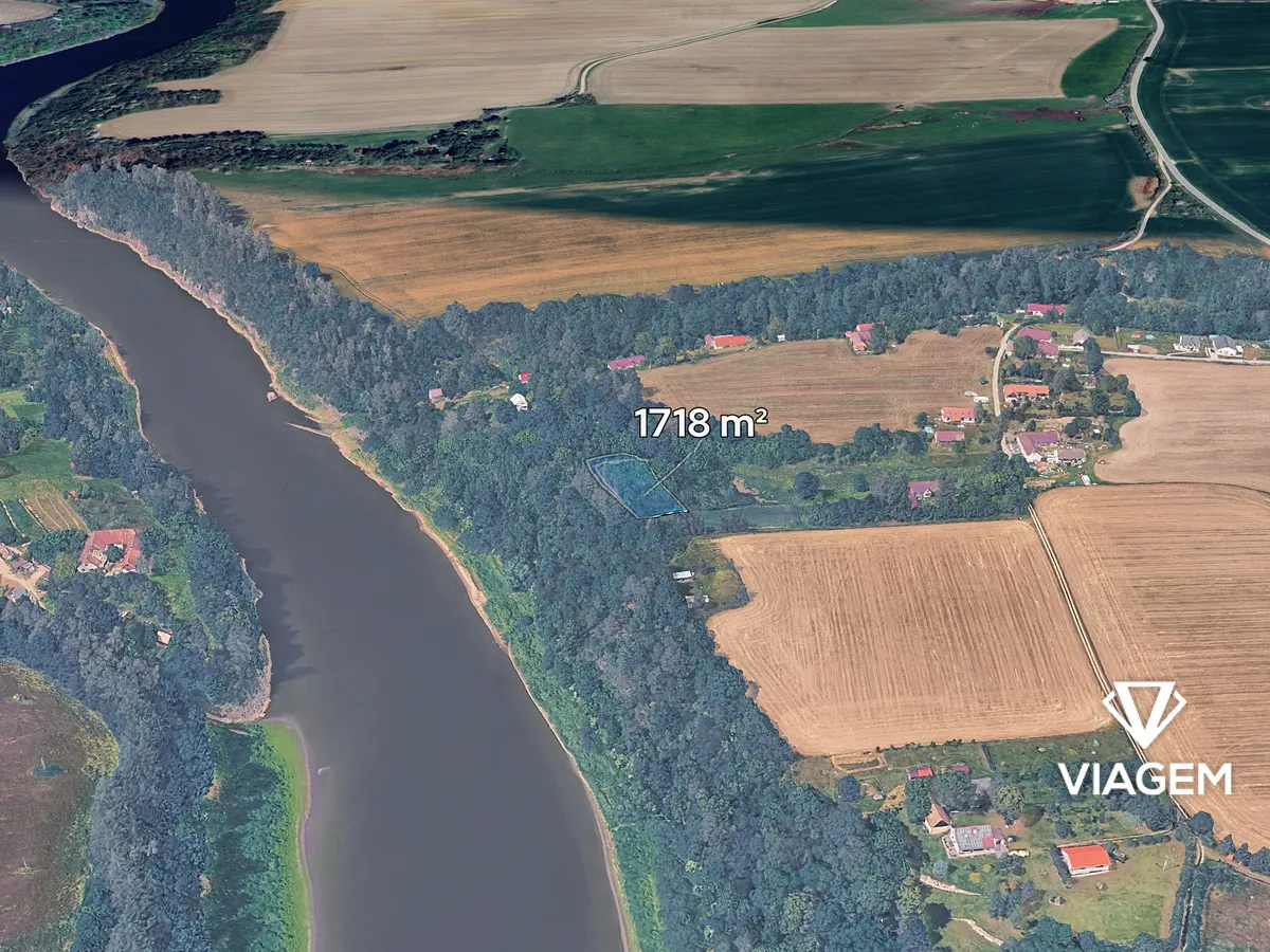 Prodej podílu 1/2 pole 859 m²
